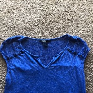 Lucky Brand Blue Top w Mesh-like Button Sleeves